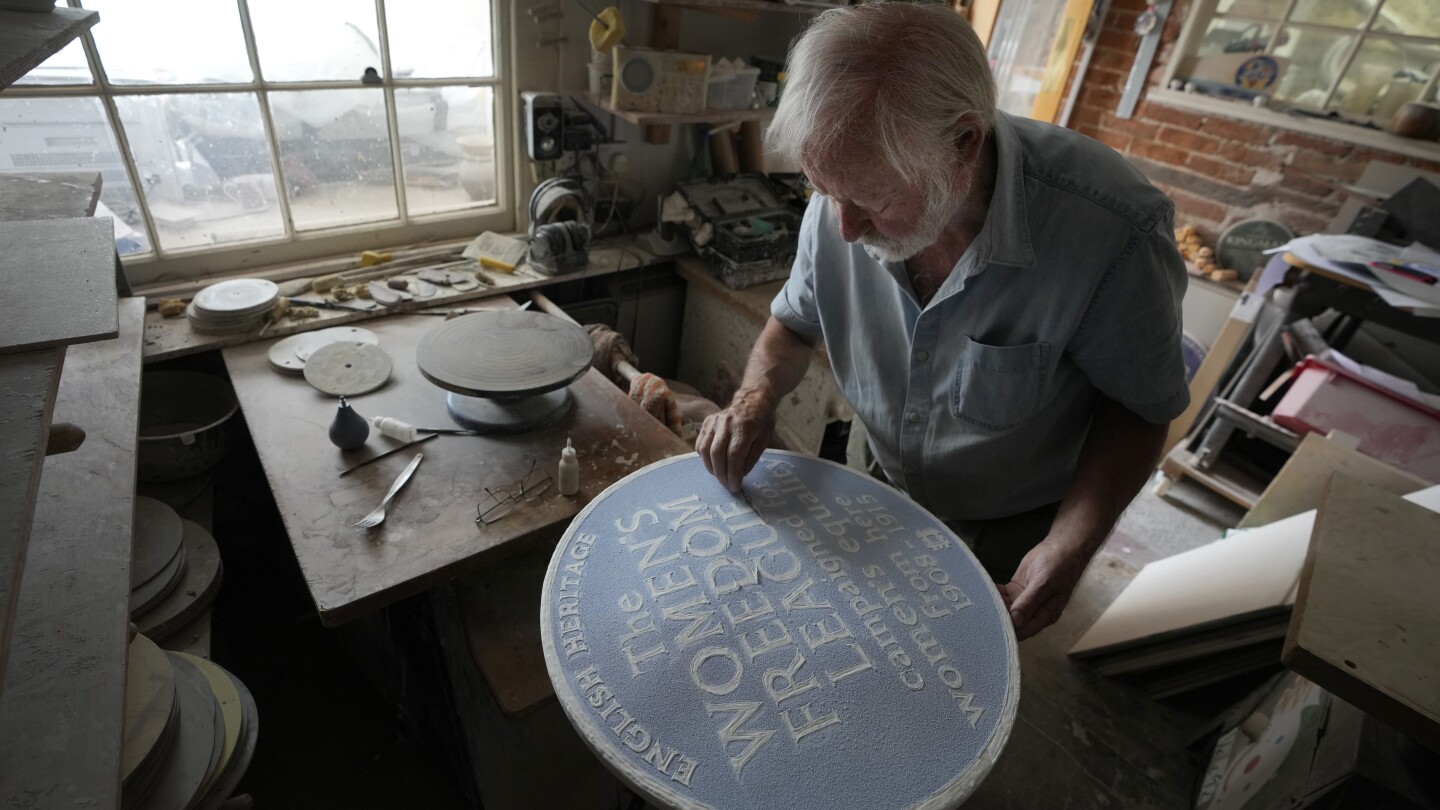 Making a mark: London’s historic blue plaques seek more diversity as 1,000th marker is unveiled | AP News