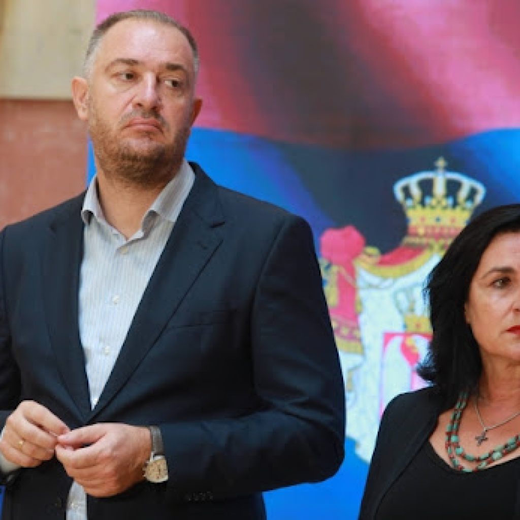Poslanik Dveri upitao da li će Vučić predati Kosovo kao premijer Jermenije Nagorno-Karabah
