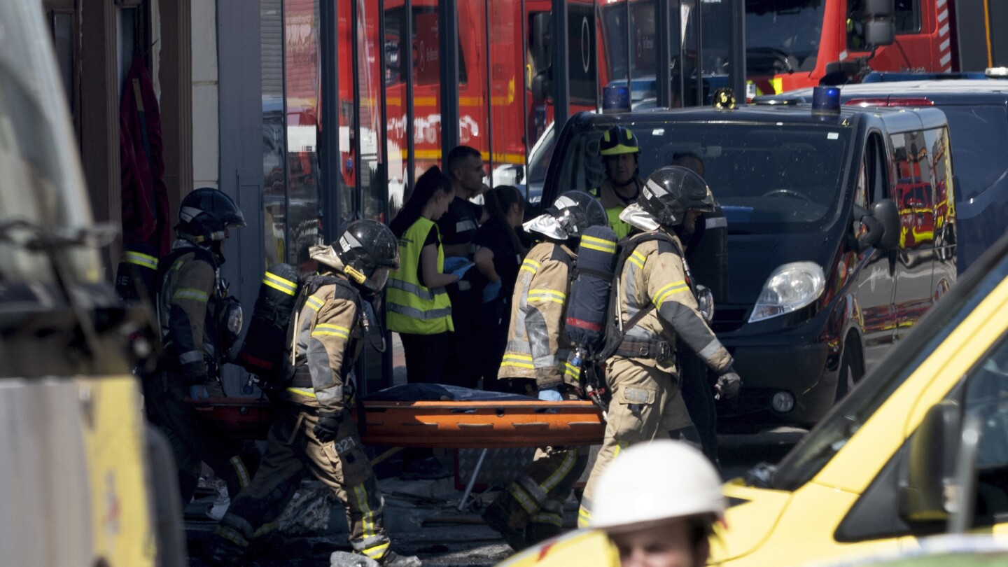 A fire at a nightclub in Spain’s southeastern city of Murcia kills 13 | AP News