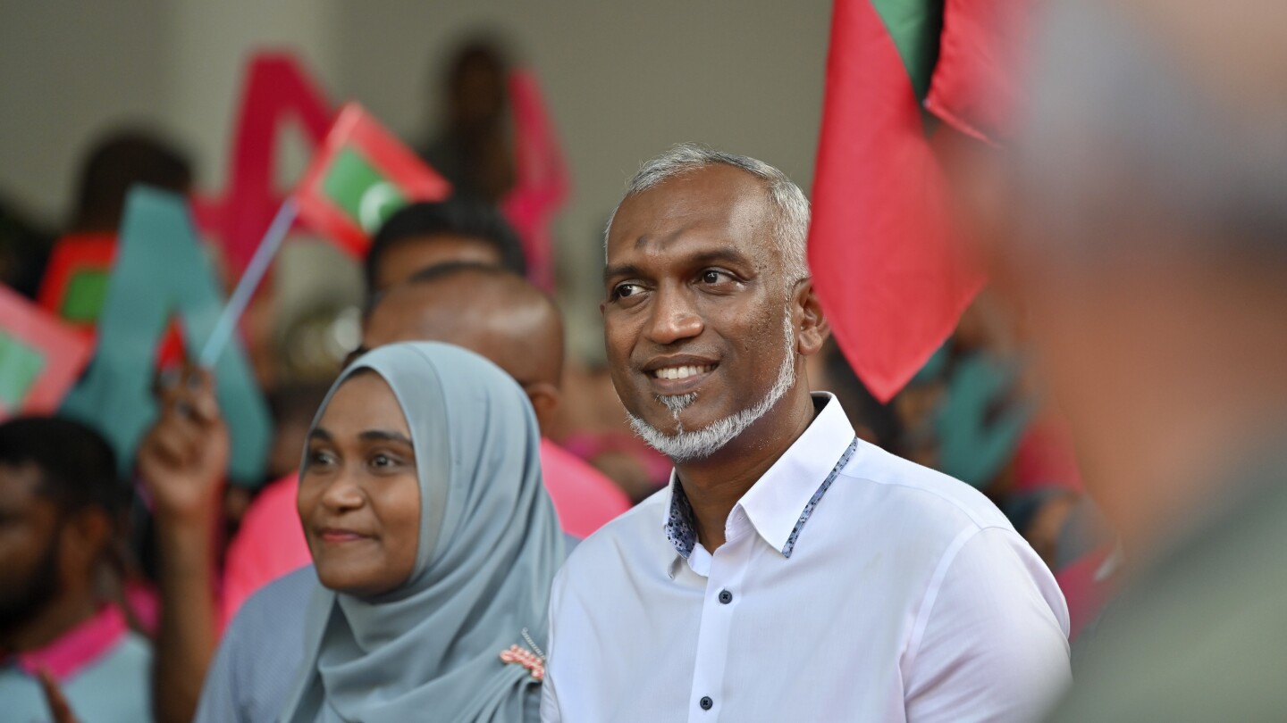 Jailed Maldives’ ex-president transferred to house arrest after his party candidate wins presidency | AP News