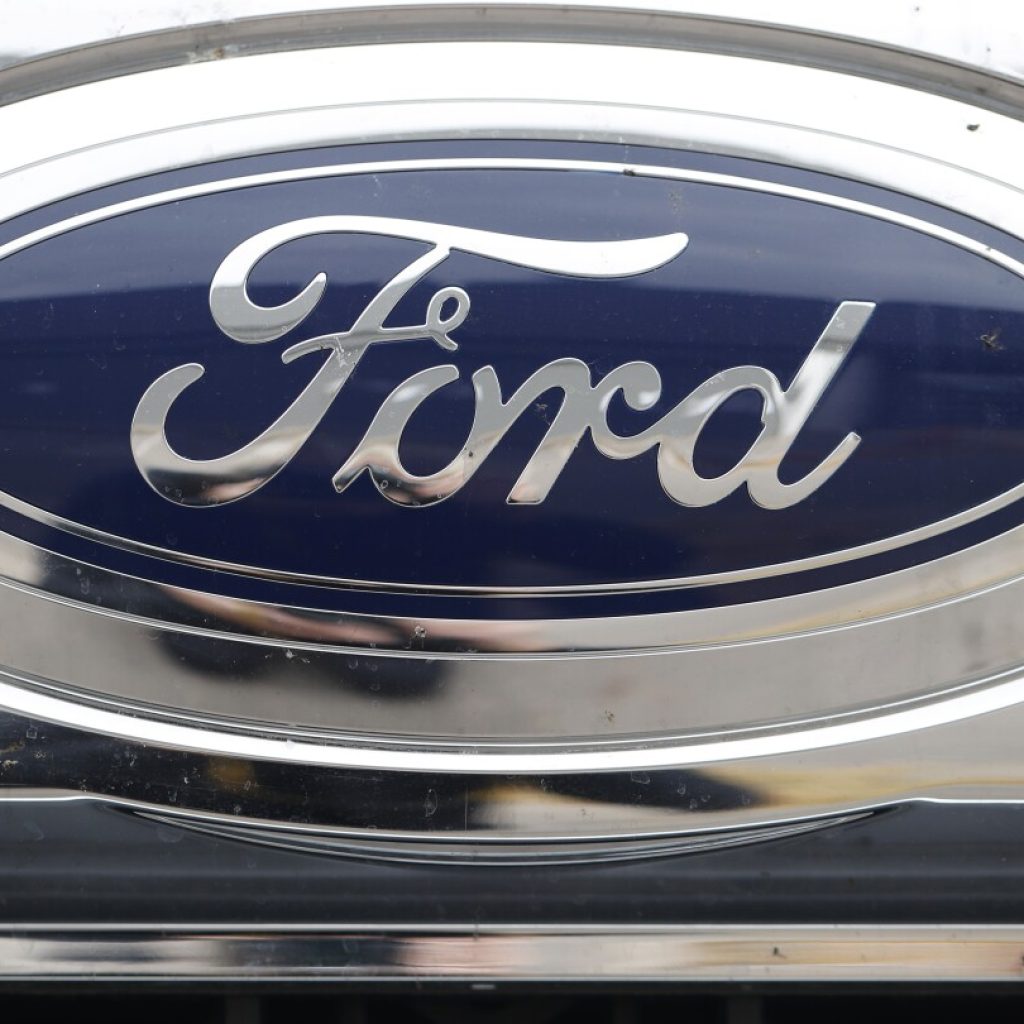 Ford: US expands probe into 708,000 SUVs for engine failures | AP News