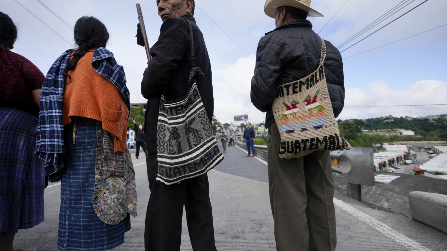 Guatemalans block highways across the country to protest ongoing election turmoil | AP News