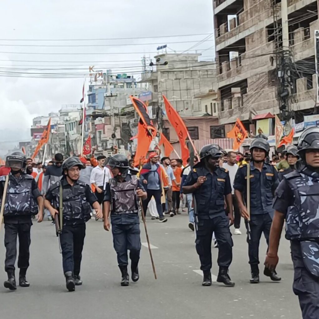 A Nepal town imposes a lockdown and beefs up security to prevent clashes between Hindus and Muslims | AP News