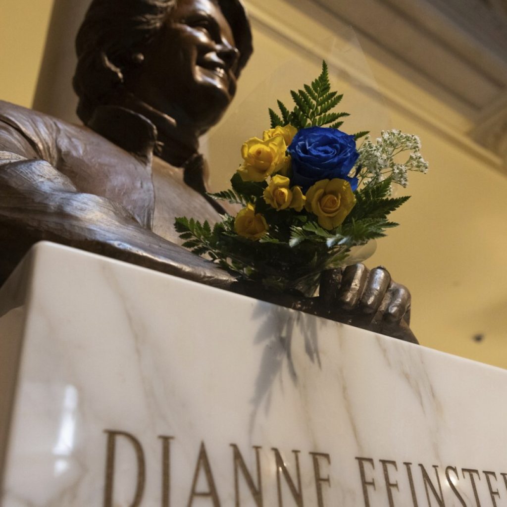 Tearful mourners pay their respects to Dianne Feinstein in San Francisco’s City Hall | AP News