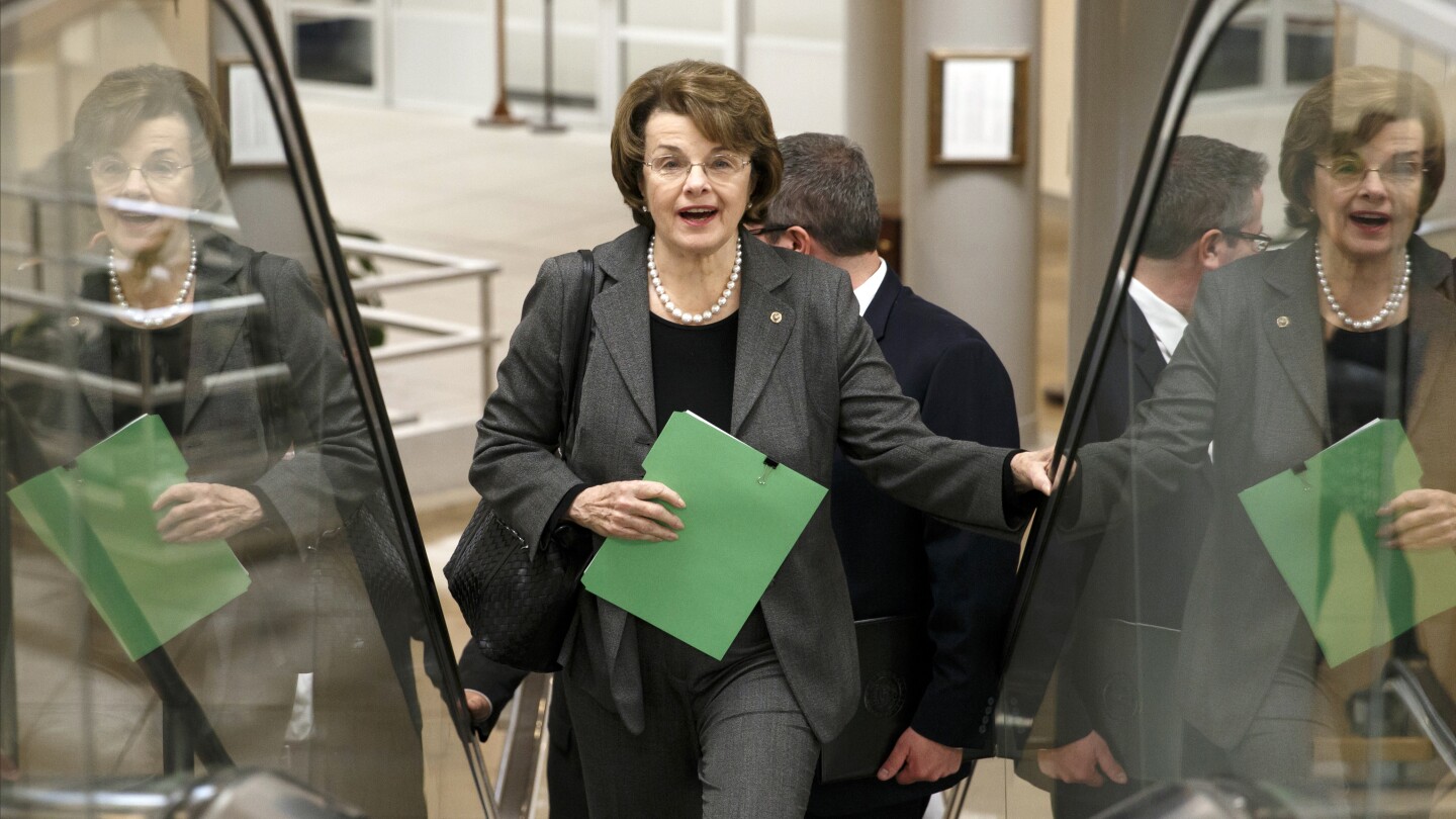 Photographs documented US Sen. Dianne Feinstein’s groundbreaking career in politics | AP News