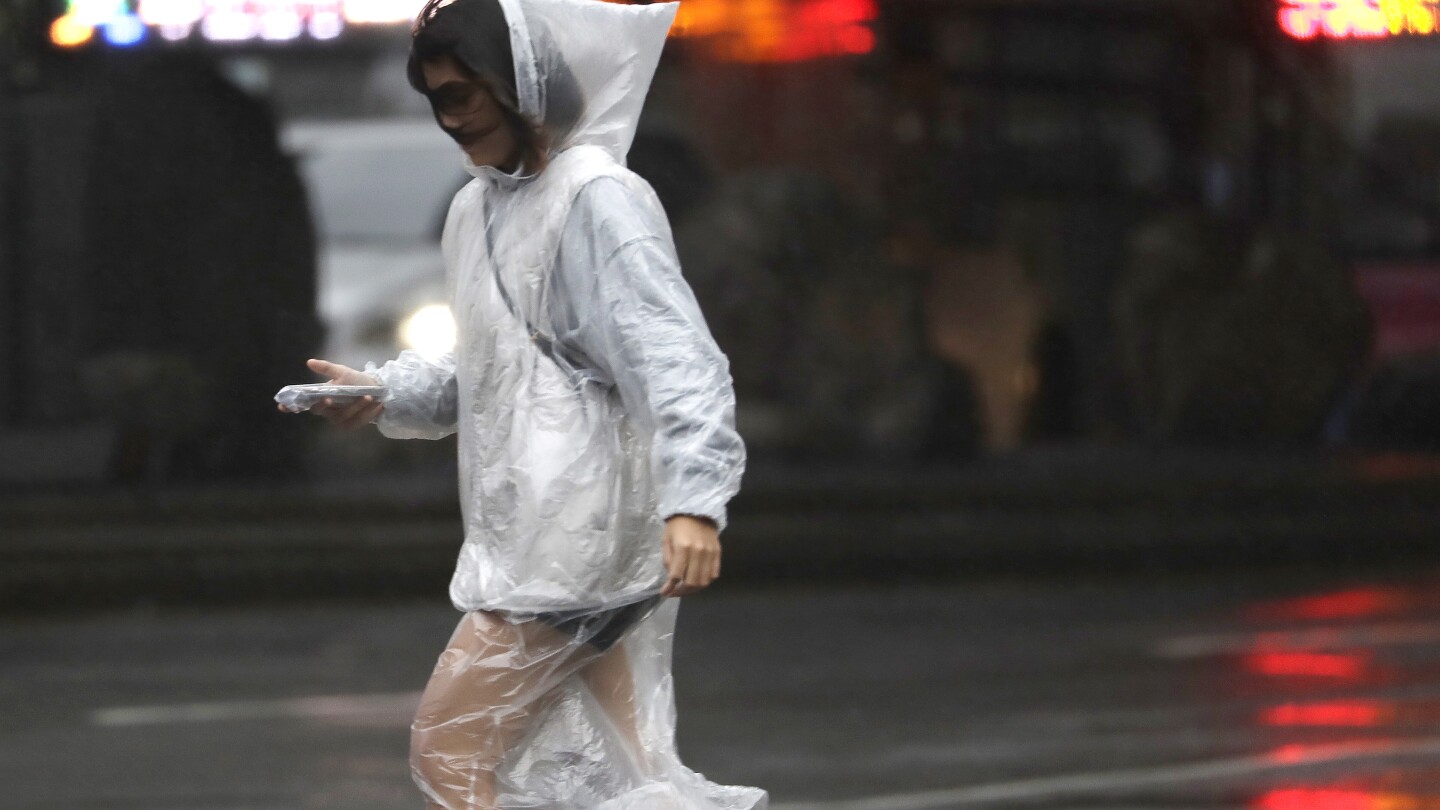 Typhoon Koinu makes landfall in southern Taiwan, causing 190 injuries but no deaths | AP News