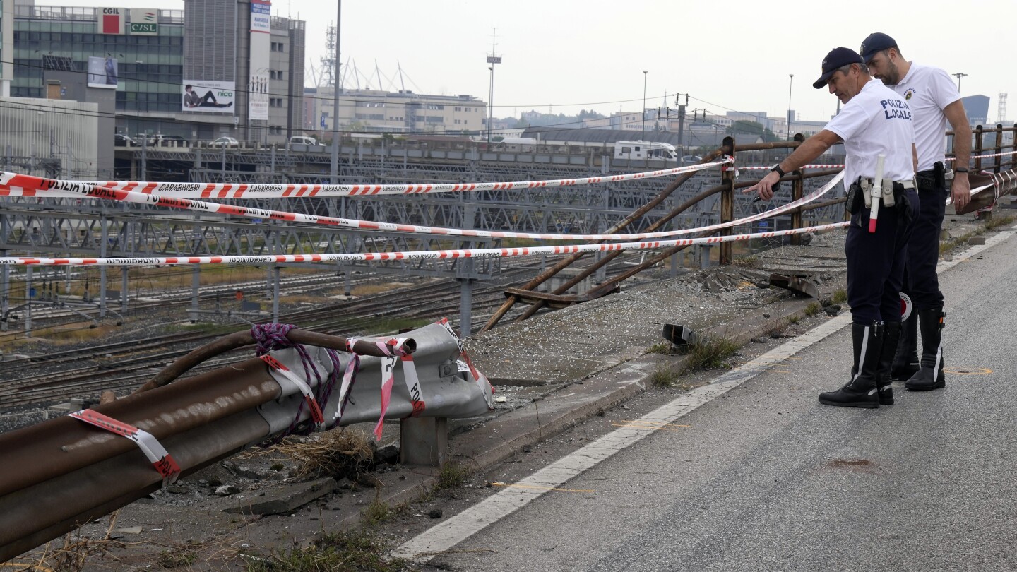 Prosecutors investigating the Venice bus crash are questioning survivors and examining the guardrail | AP News