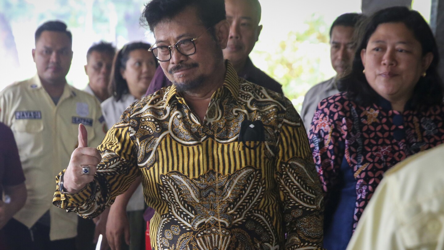 Indonesia’s agriculture minister resigns amid a corruption investigation | AP News