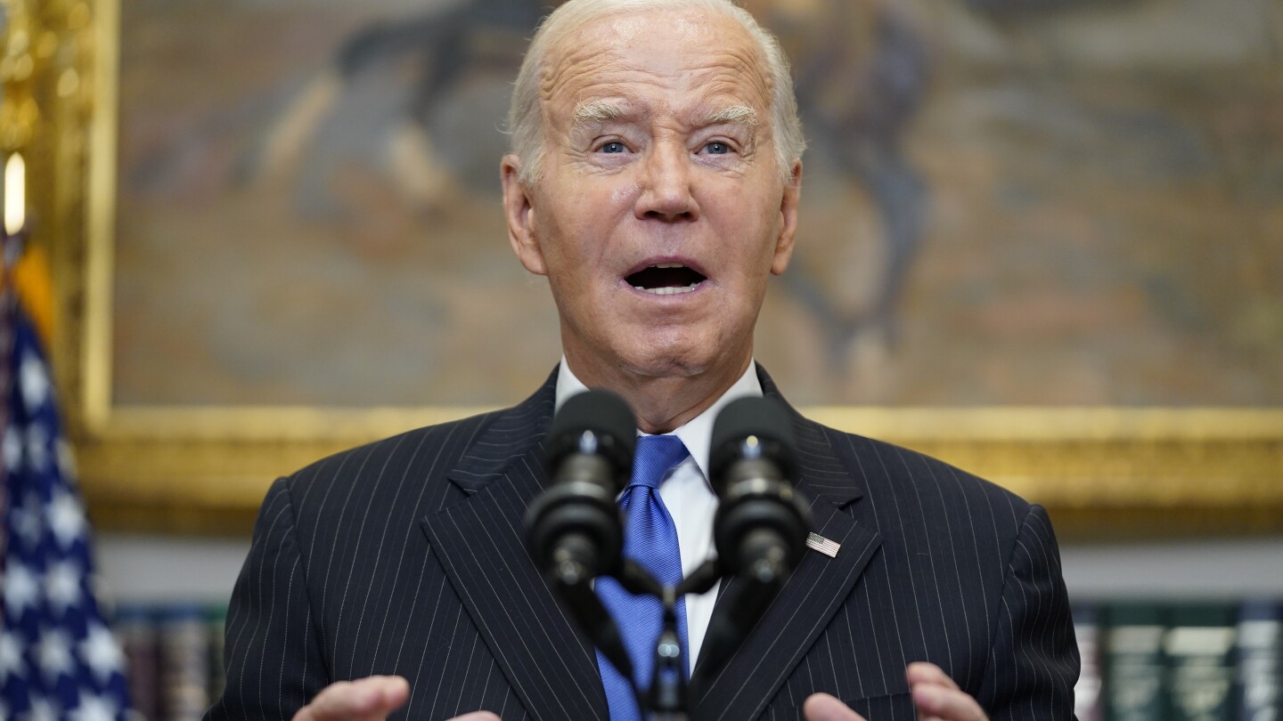 Biden faces more criticism about the US-Mexico border, one of his biggest problems heading into 2024 | AP News