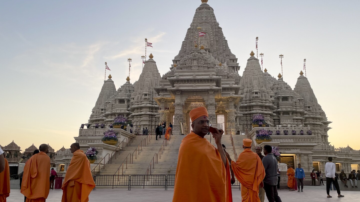 Largest Hindu temple outside India in the modern era opens in New Jersey | AP News