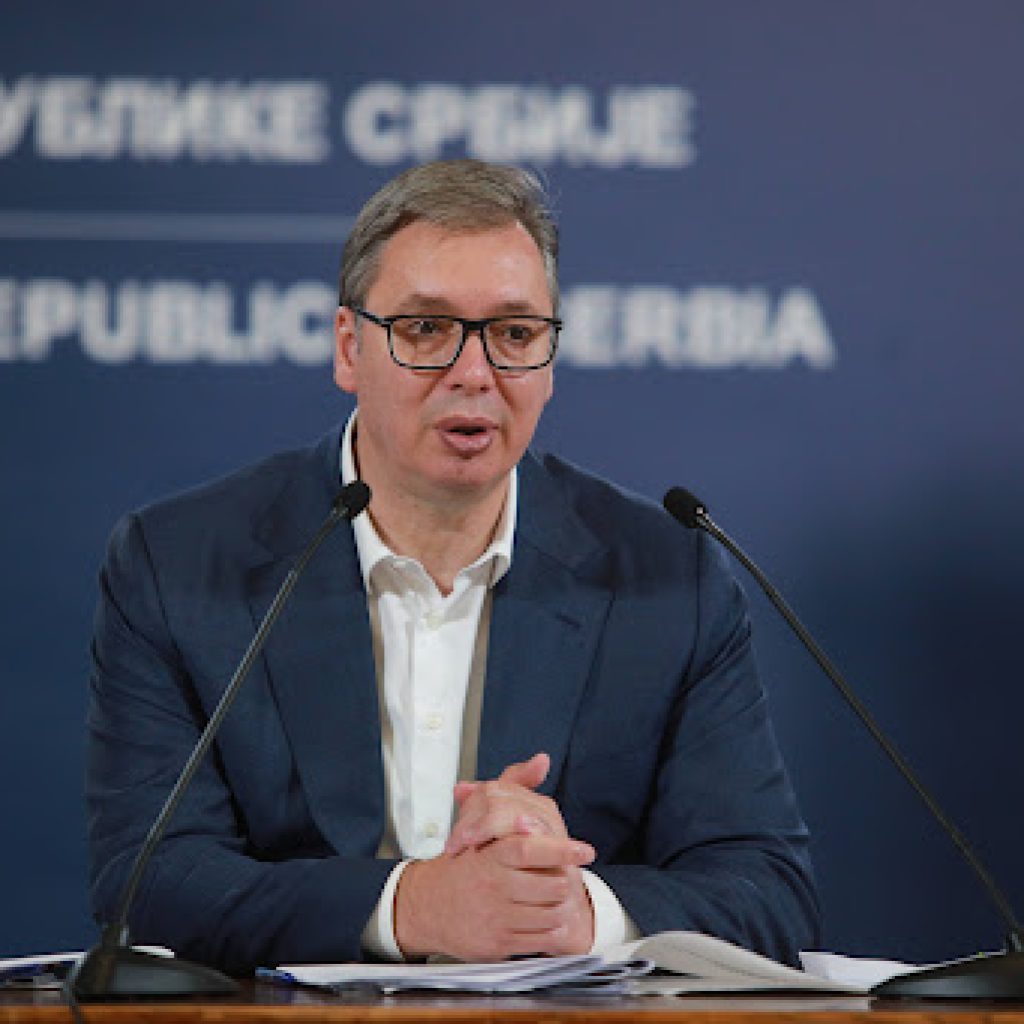 Vučić: Osuđujemo napade na Izrael