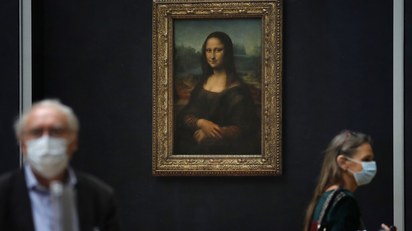 Scientists winkle a secret from the `Mona Lisa’ about how Leonardo painted the masterpiece | AP News