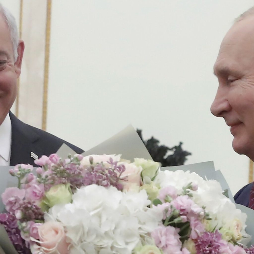 Why Russia is engaged in a delicate balancing act in the Israel-Hamas war | AP News