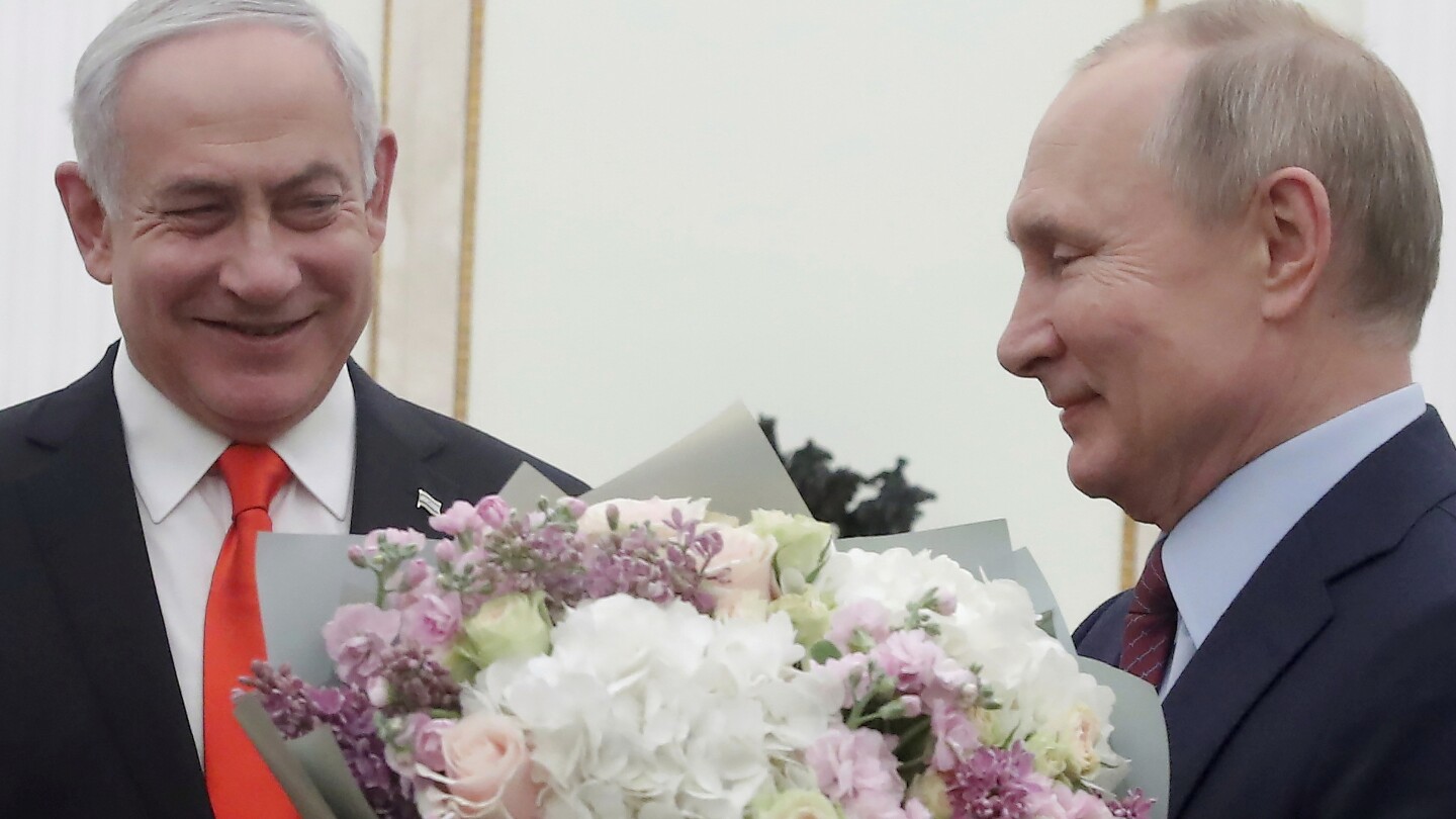 Why Russia is engaged in a delicate balancing act in the Israel-Hamas war | AP News