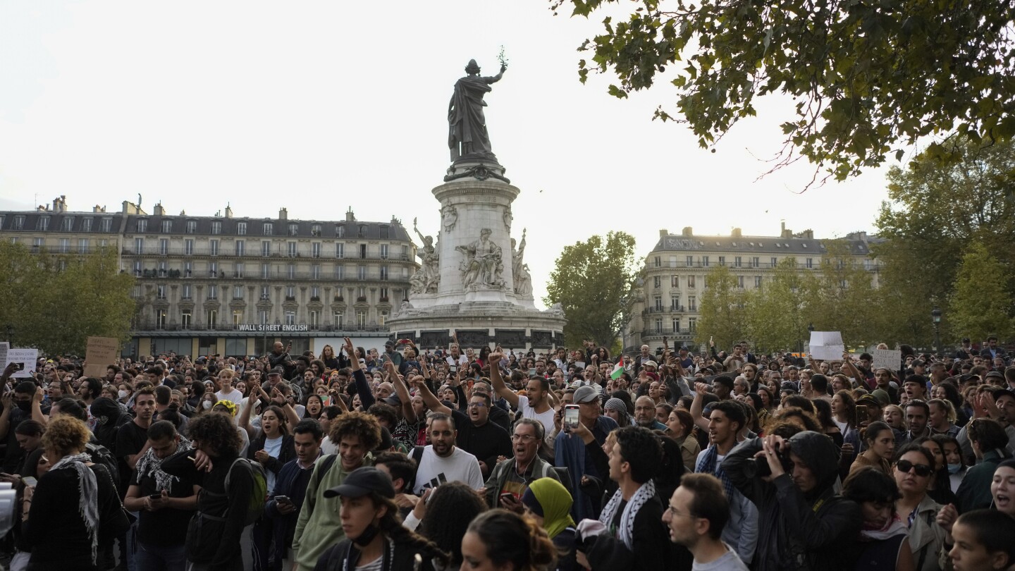 France has banned pro-Palestinian protests and vowed to protect Jews from resurgent antisemitism | AP News