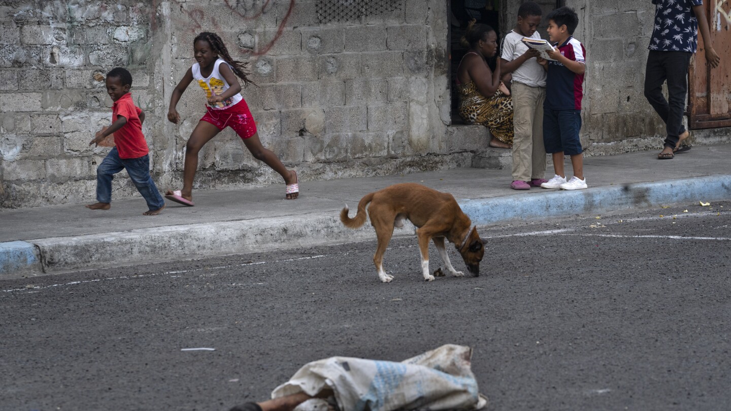 AP PHOTOS: Surge in gang violence upends life in Ecuador | AP News