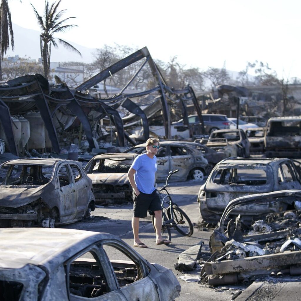 Lahaina Maui 911 calls wildfire | AP News