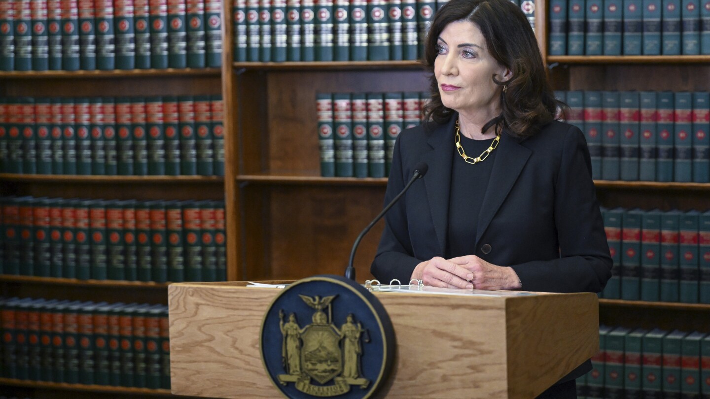 New York Gov. Kathy Hochul says she will travel to Israel on a ‘solidarity mission’ | AP News