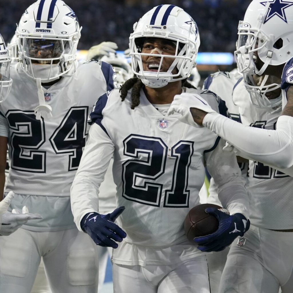 Dak Prescott, Cowboys rally in fourth quarter for a 20-17 victory over the Chargers | AP News