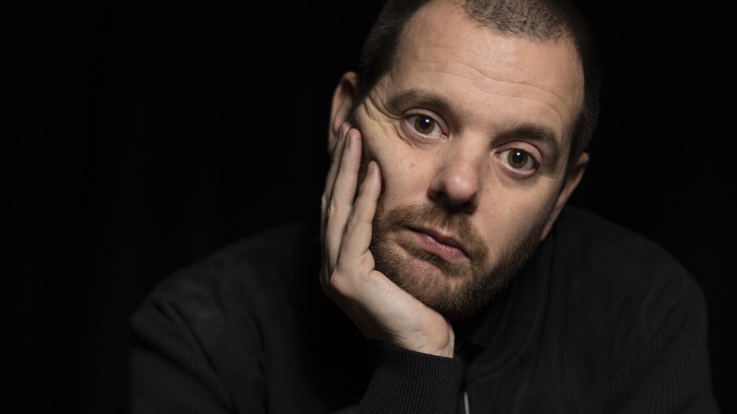 Musician Mike Skinner turns actor and director with ‘The Darker the Shadow, the Brighter the Light’ | AP News