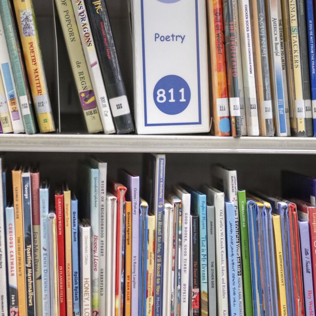 Ohio embraced the ‘science of reading.’ Now a popular reading program is suing | AP News