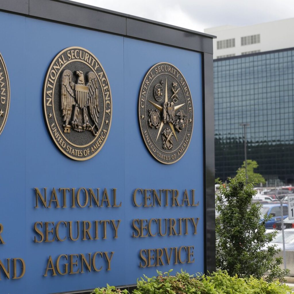 Former NSA worker pleads guilty to trying to sell US secrets to Russia | AP News