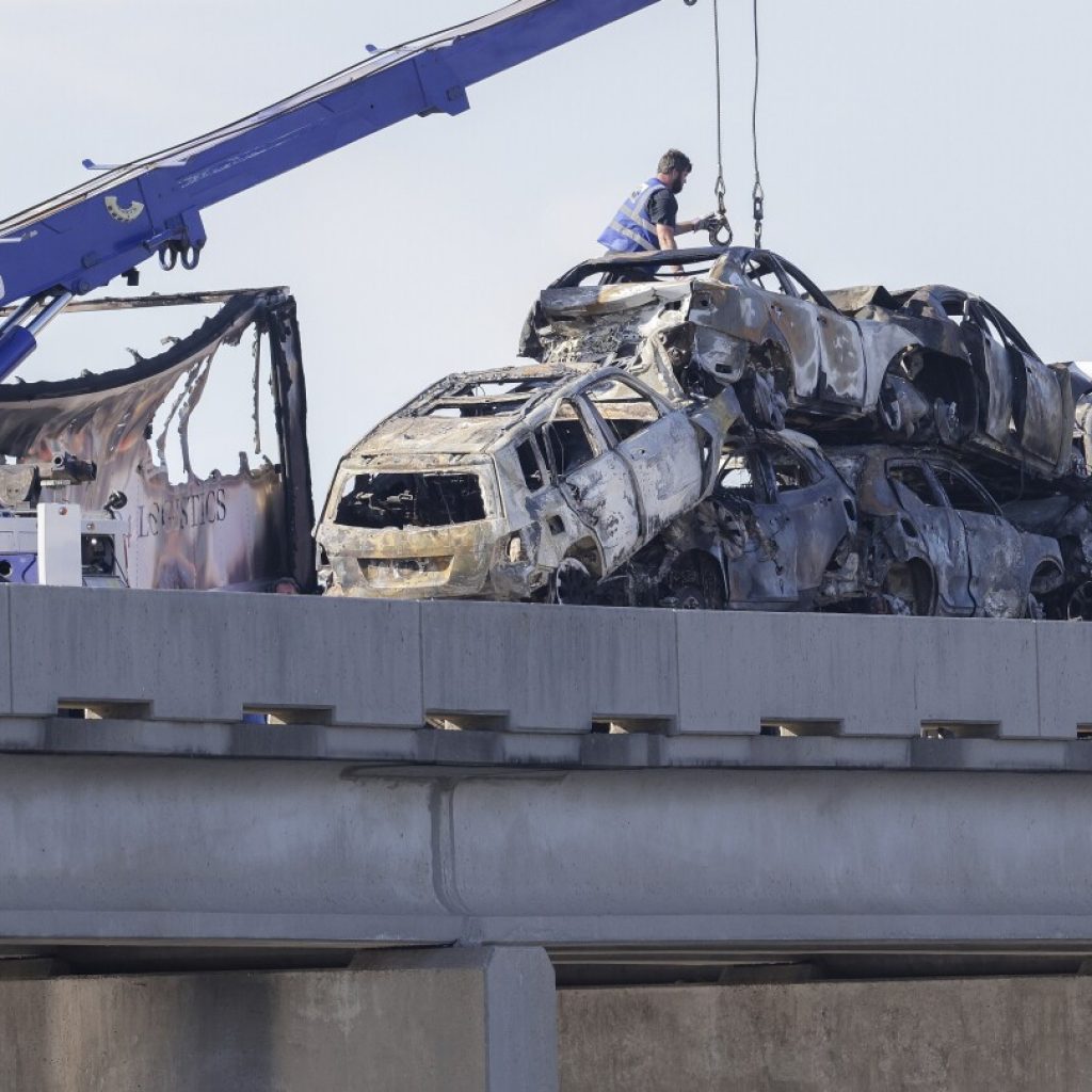 Officials say at least 7 dead in massive vehicle crashes in south Louisiana due to ‘Superfog’ | AP News