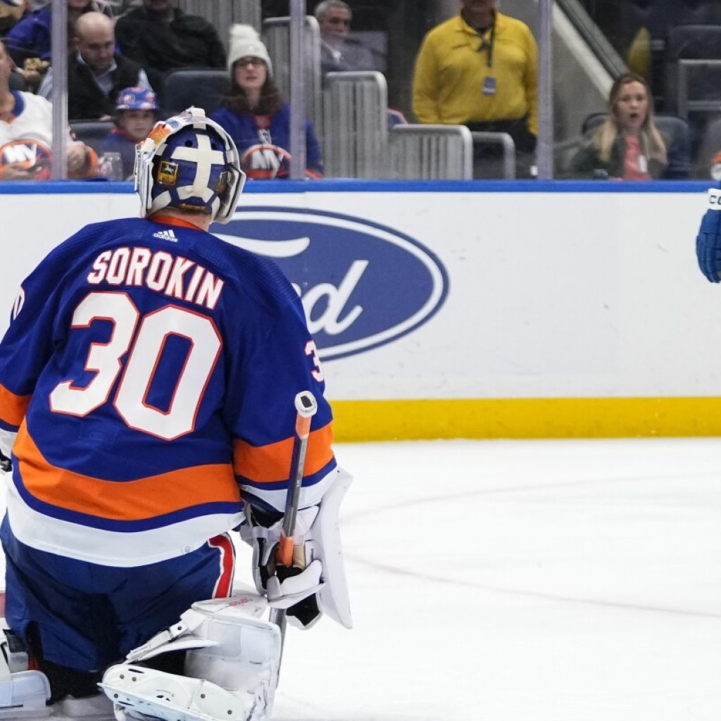 Rantanen has goal, 3 assists as Avalanche beat Islanders 7-4 for record 15th straight road win | AP News