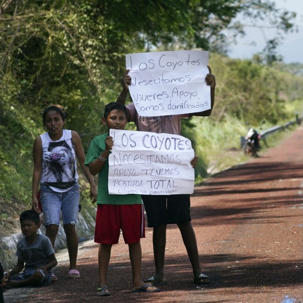 Acapulco residents demand aid days after Hurricane Otis | AP News