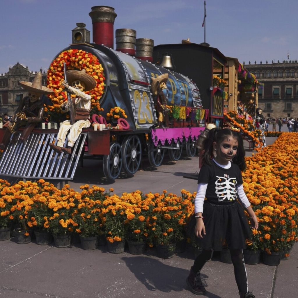 The Day of the Dead in Mexico is a celebration for the 5 senses | AP News