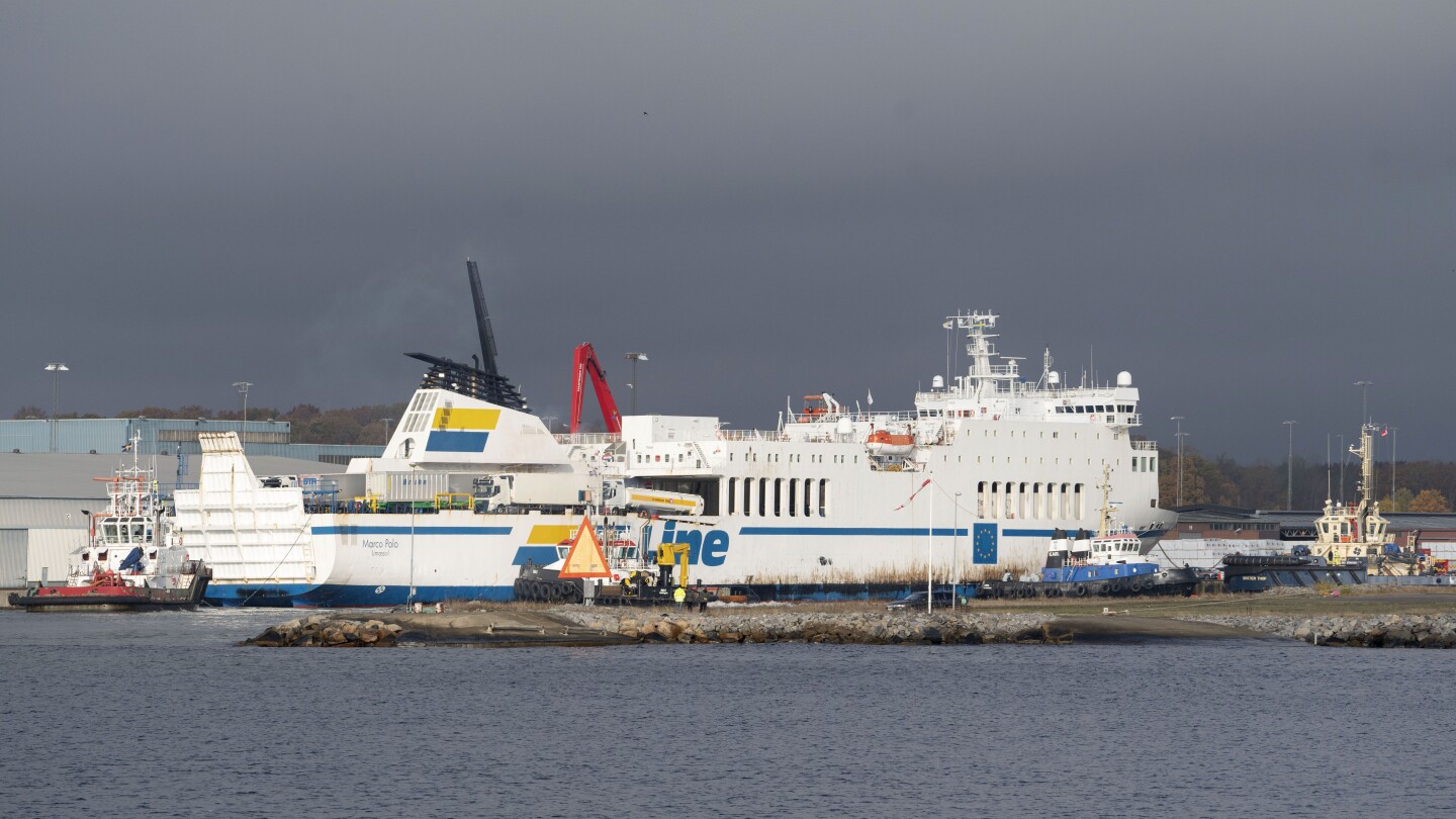 Ferry that ran aground off the Swedish coast and leaked oil reported back in harbor | AP News