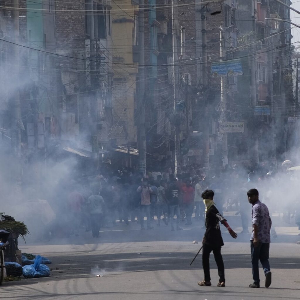 Police in Bangladesh disperse garment workers protesting since the weekend to demand better wages | AP News