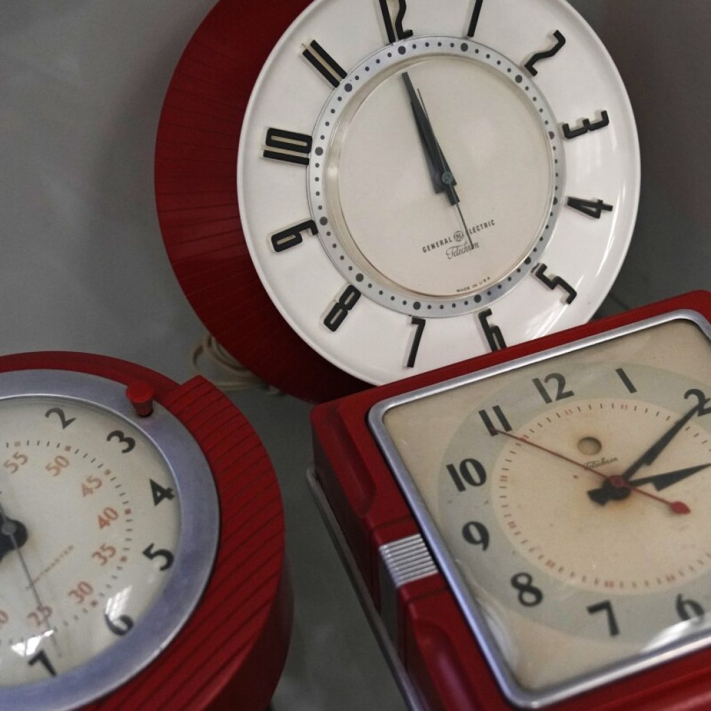 Daylight saving 2023: Here’s what a sleep expert says about the time change | AP News