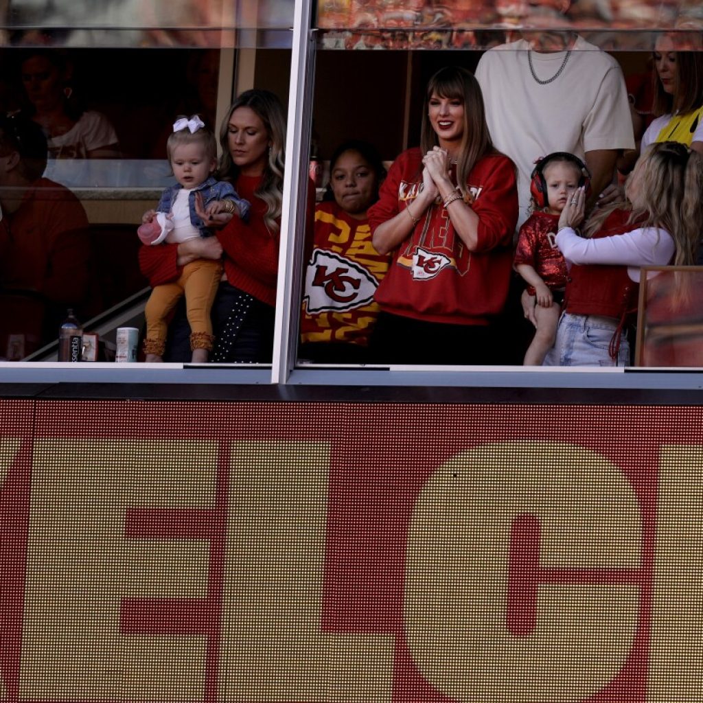 Will Taylor Swift be at the Chiefs’ game in Germany? Travis Kelce wouldn’t say | AP News