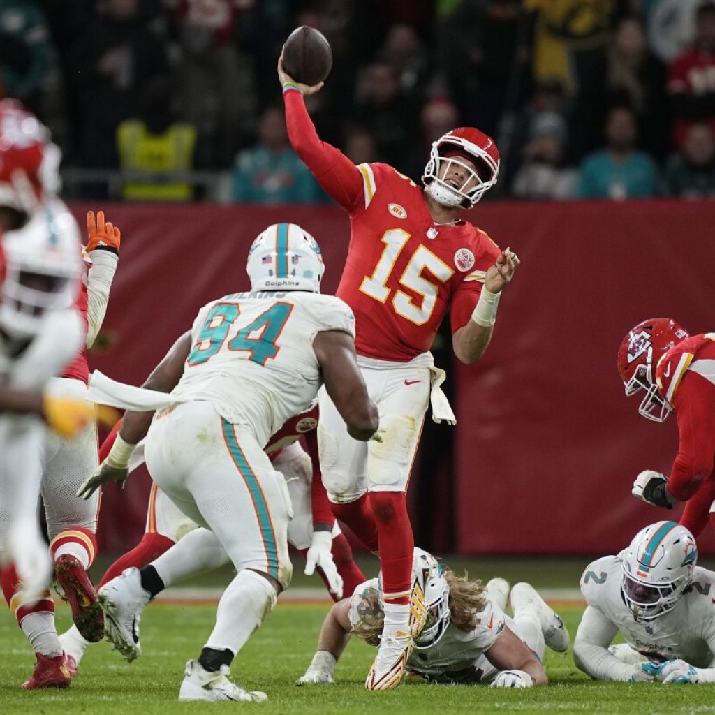 NFL Germany game: Chiefs hang on to beat Dolphins 21-14 | AP News