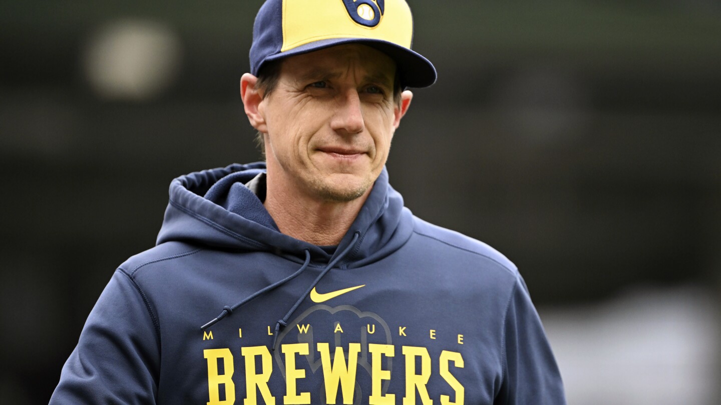 Chicago Cubs hire Craig Counsell away from Milwaukee | AP News