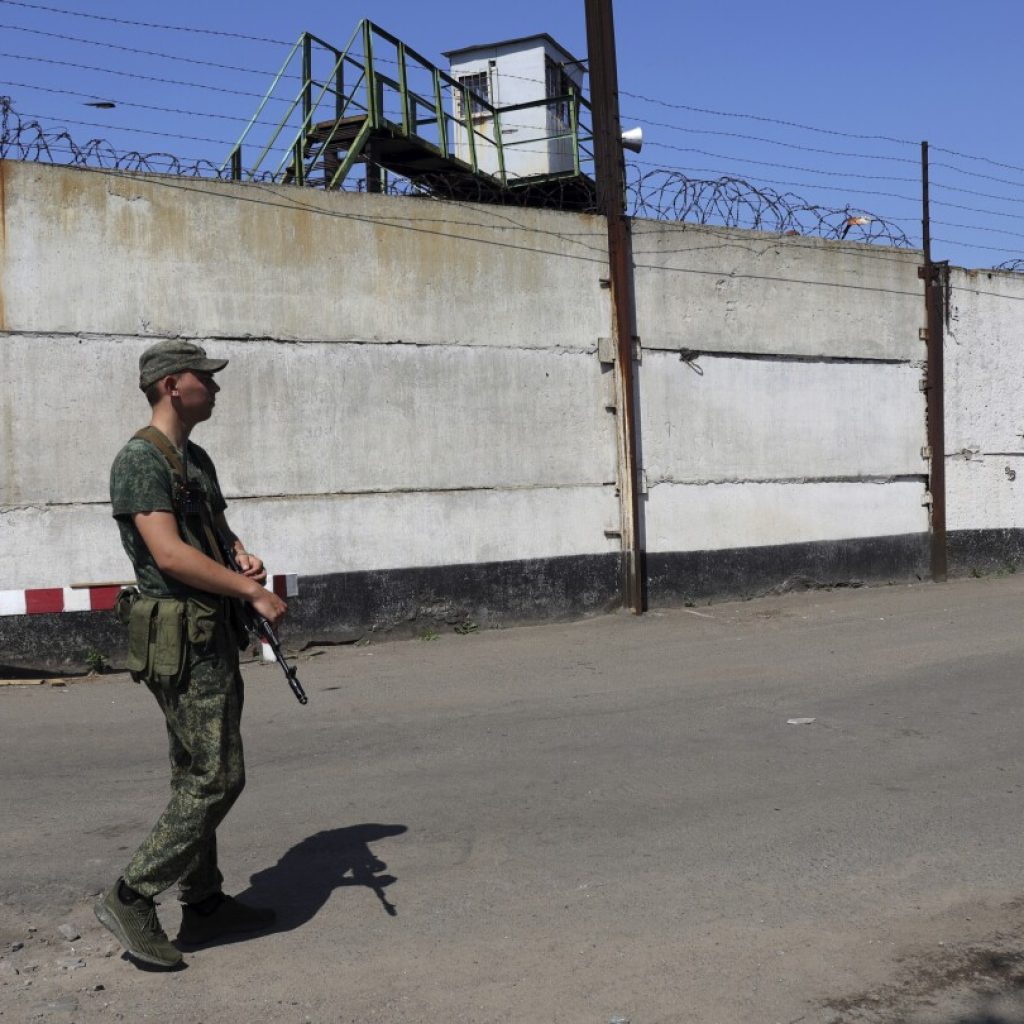 Russia reportedly is using Ukrainian POWs to fight in their homeland on Moscow’s side | AP News