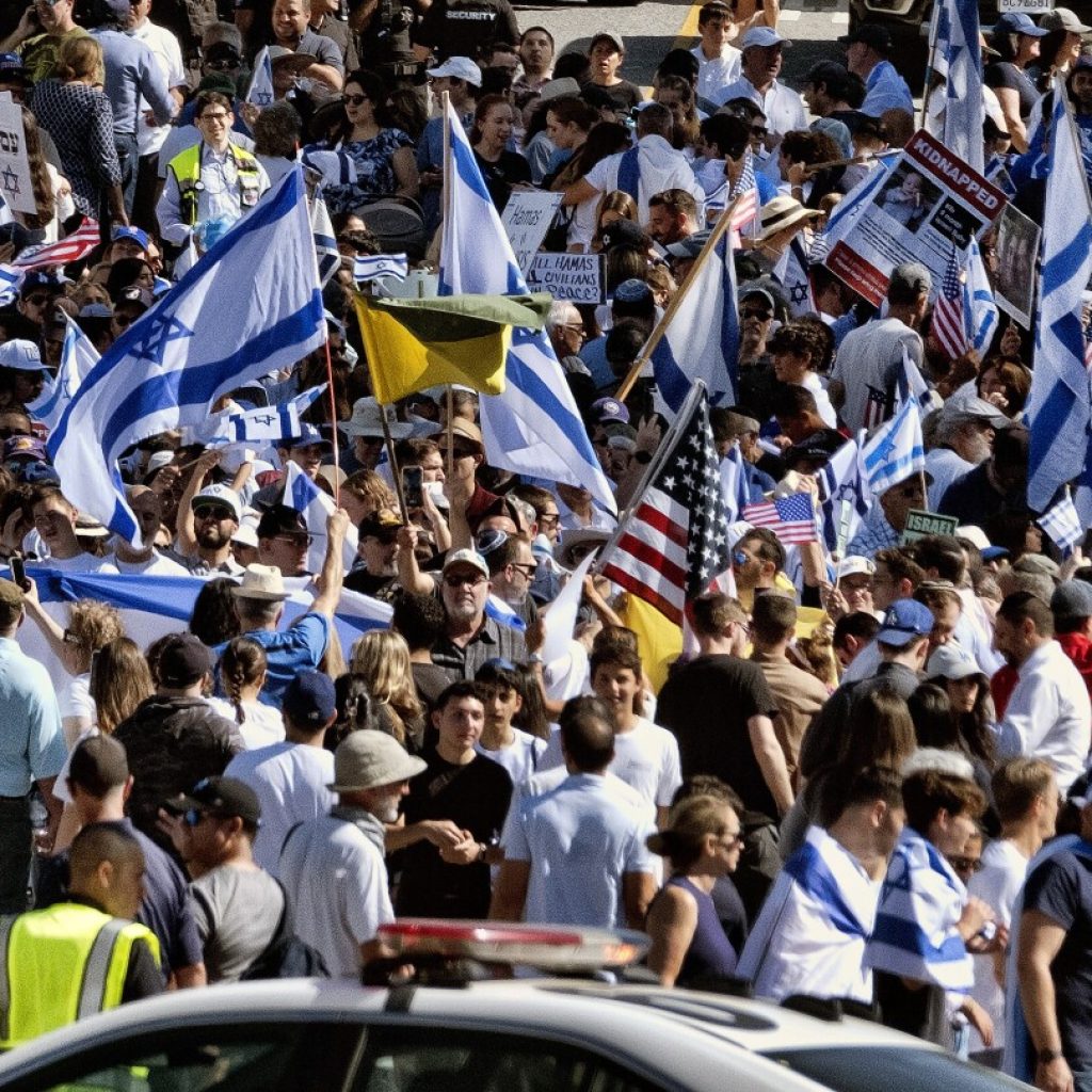 Fights erupt outside LA’s Museum of Tolerance after Hamas attack screening | AP News