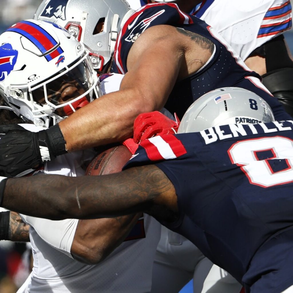 Patriots LB Ja’Whaun Bentley inactive against Colts in Frankfurt | AP News