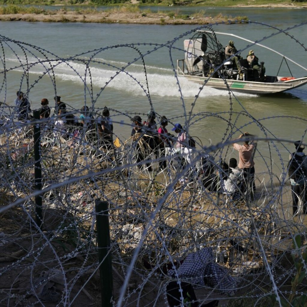 Illegal border crossings into the US drop in October after a 3-month streak of increases | AP News