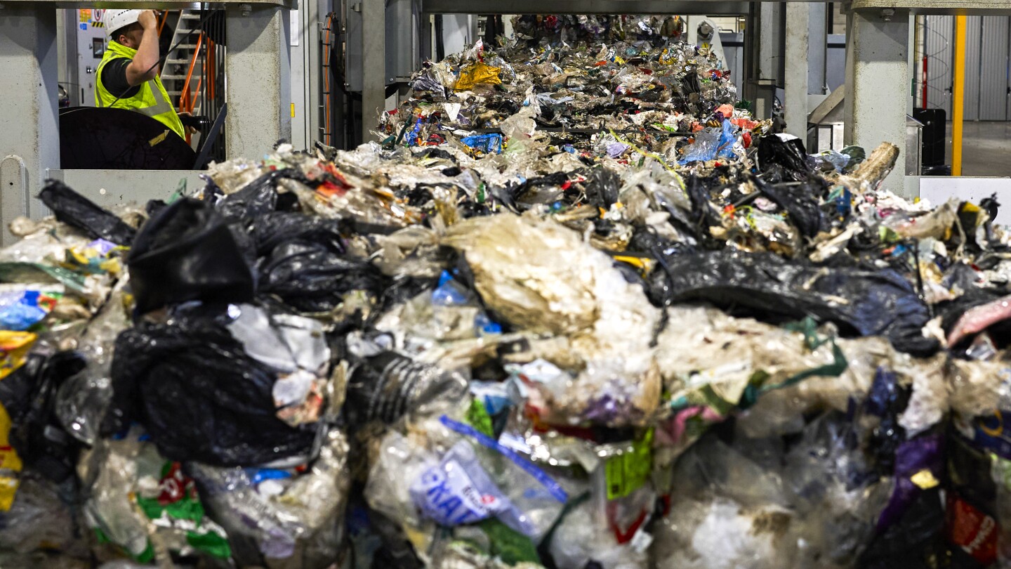 EU nations reach major breakthrough to stop shipping plastic waste to poor countries | AP News