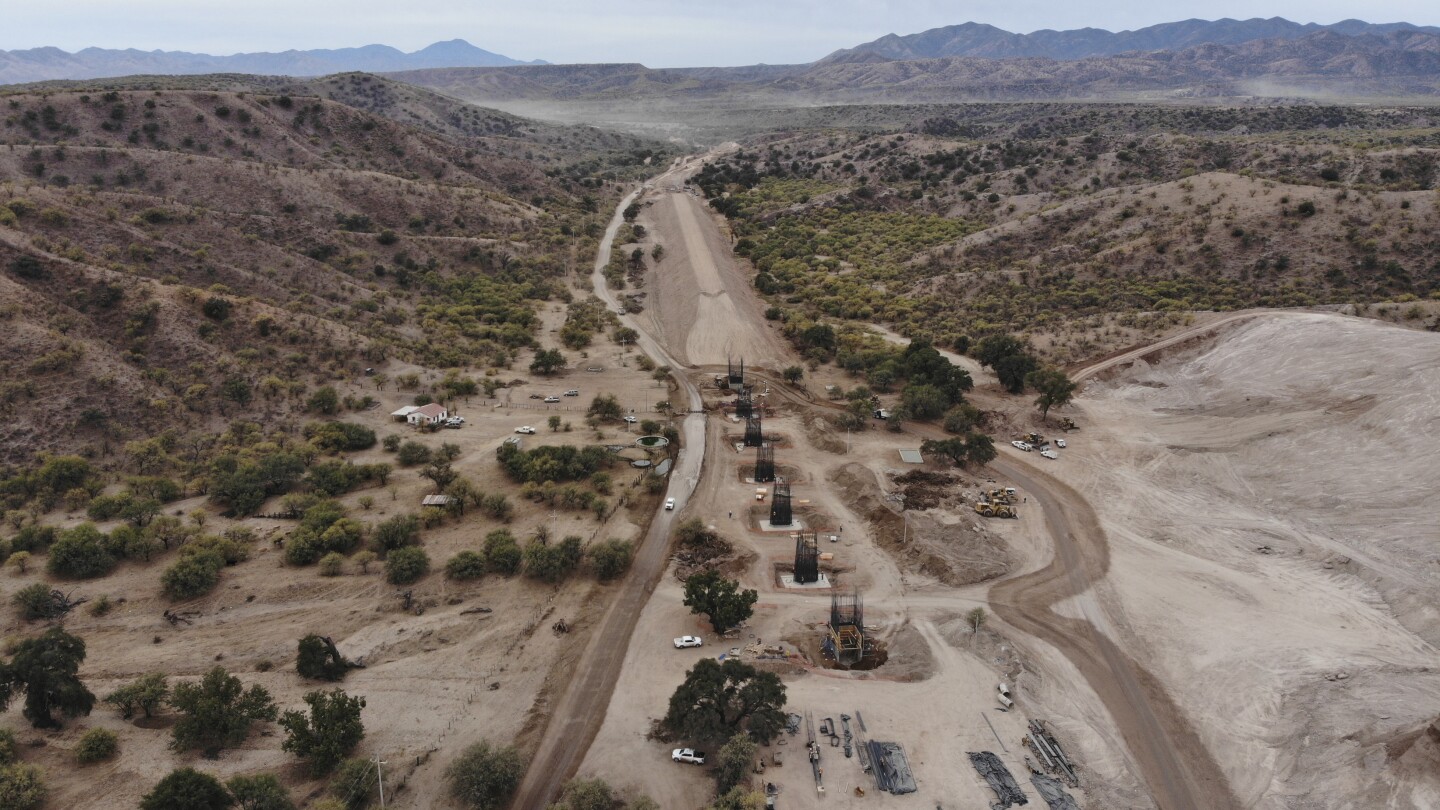 Residents battling a new train line in northern Mexico face a wall of government secrecy | AP News