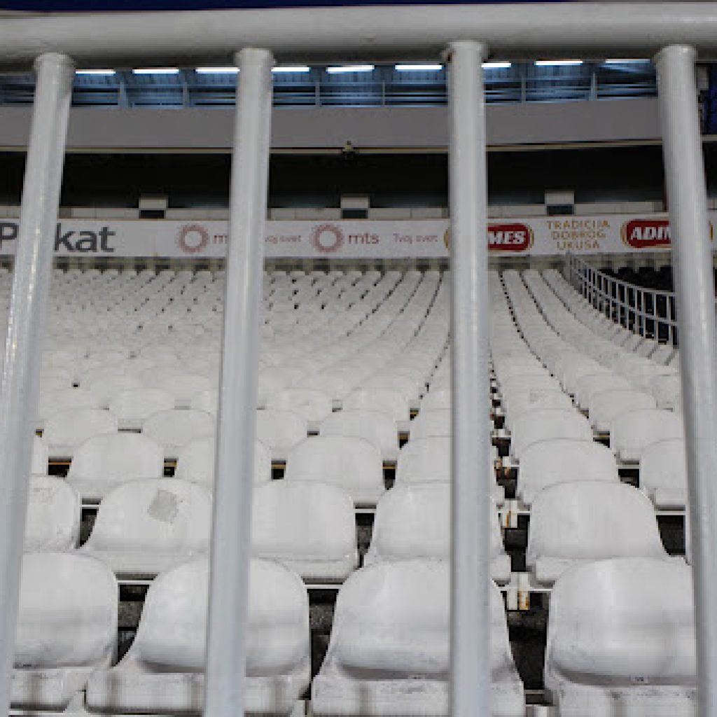 Vujanović (Dveri): Umesto nacionalnih stadiona trebalo je obnoviti porodilišta u Srbiji