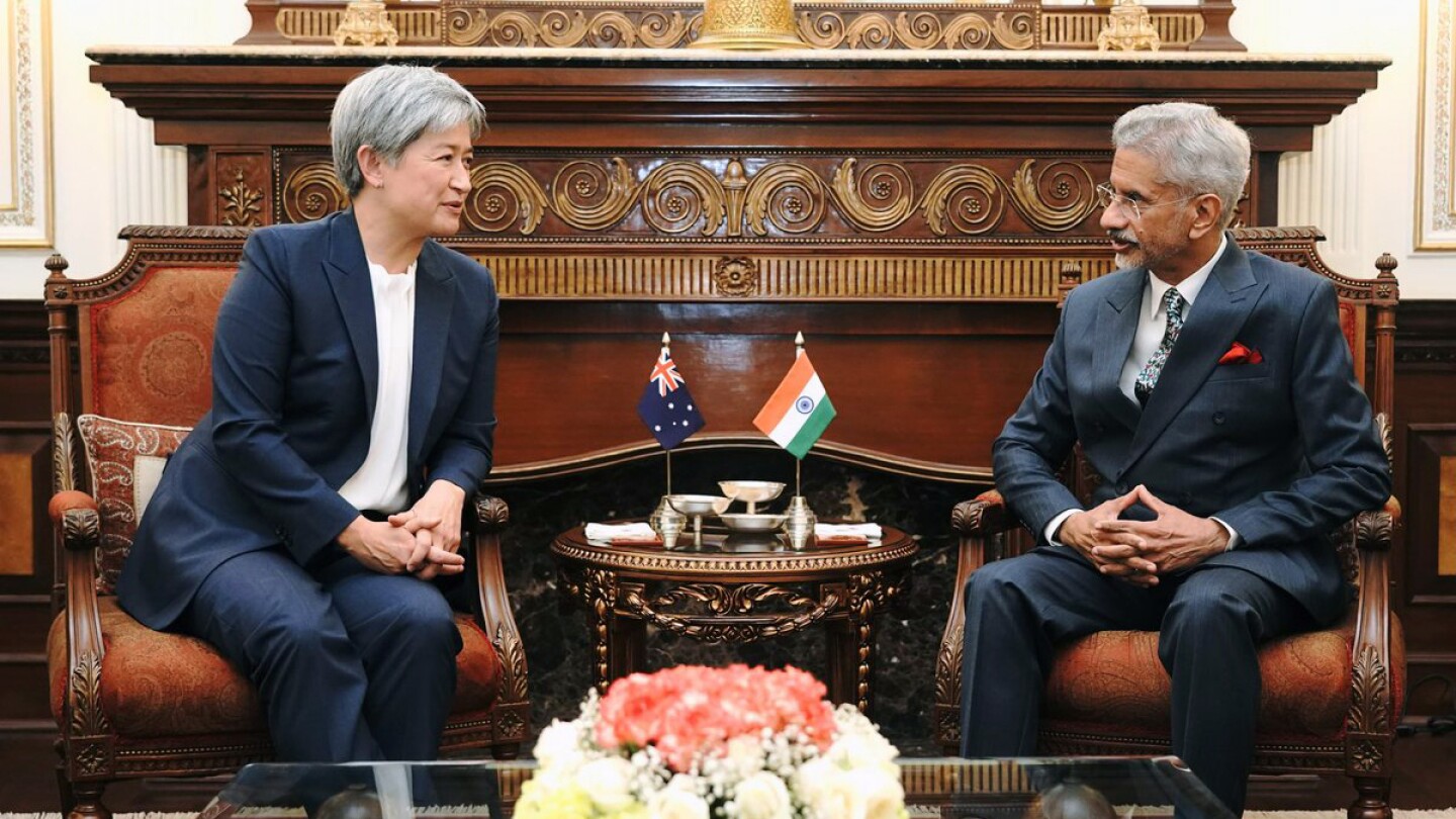 India, Australia commit to boosting strategic ties as their diplomats and defense chiefs hold talks | AP News