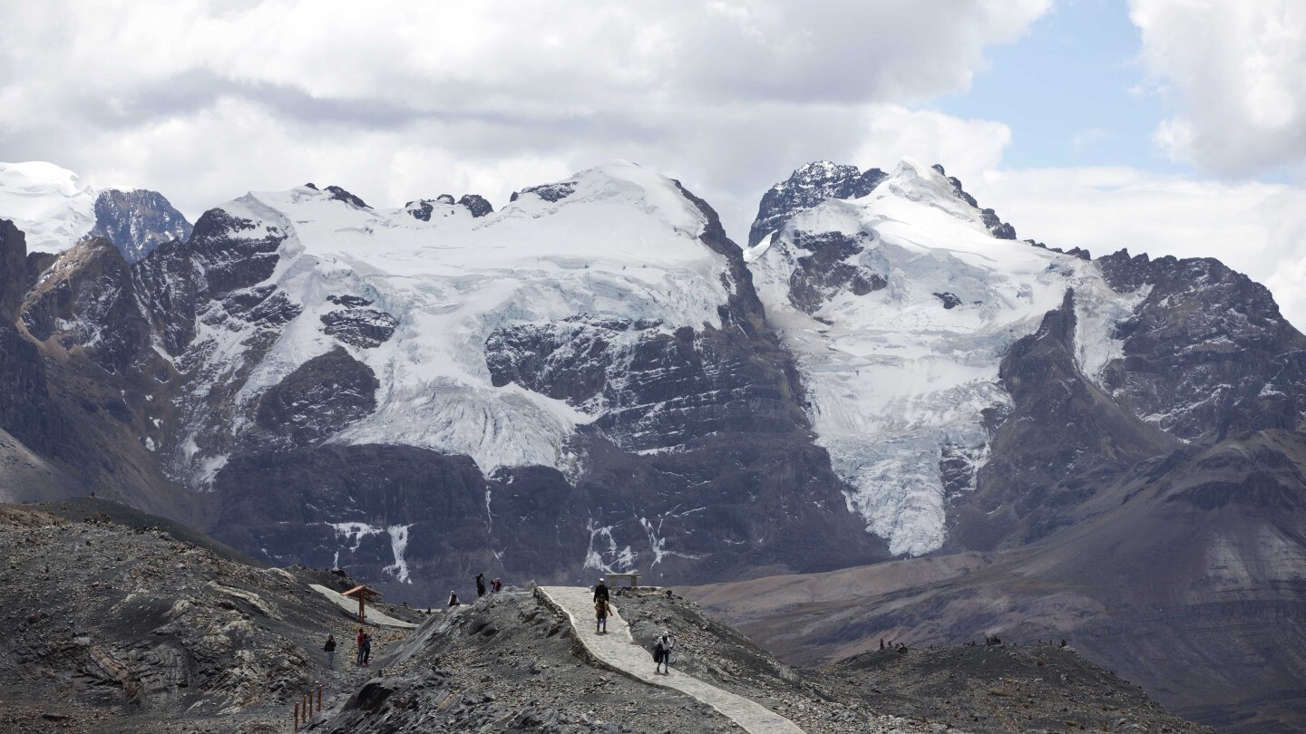 Peru lost more than half of its glacier surface in just over half a century, scientists say | AP News