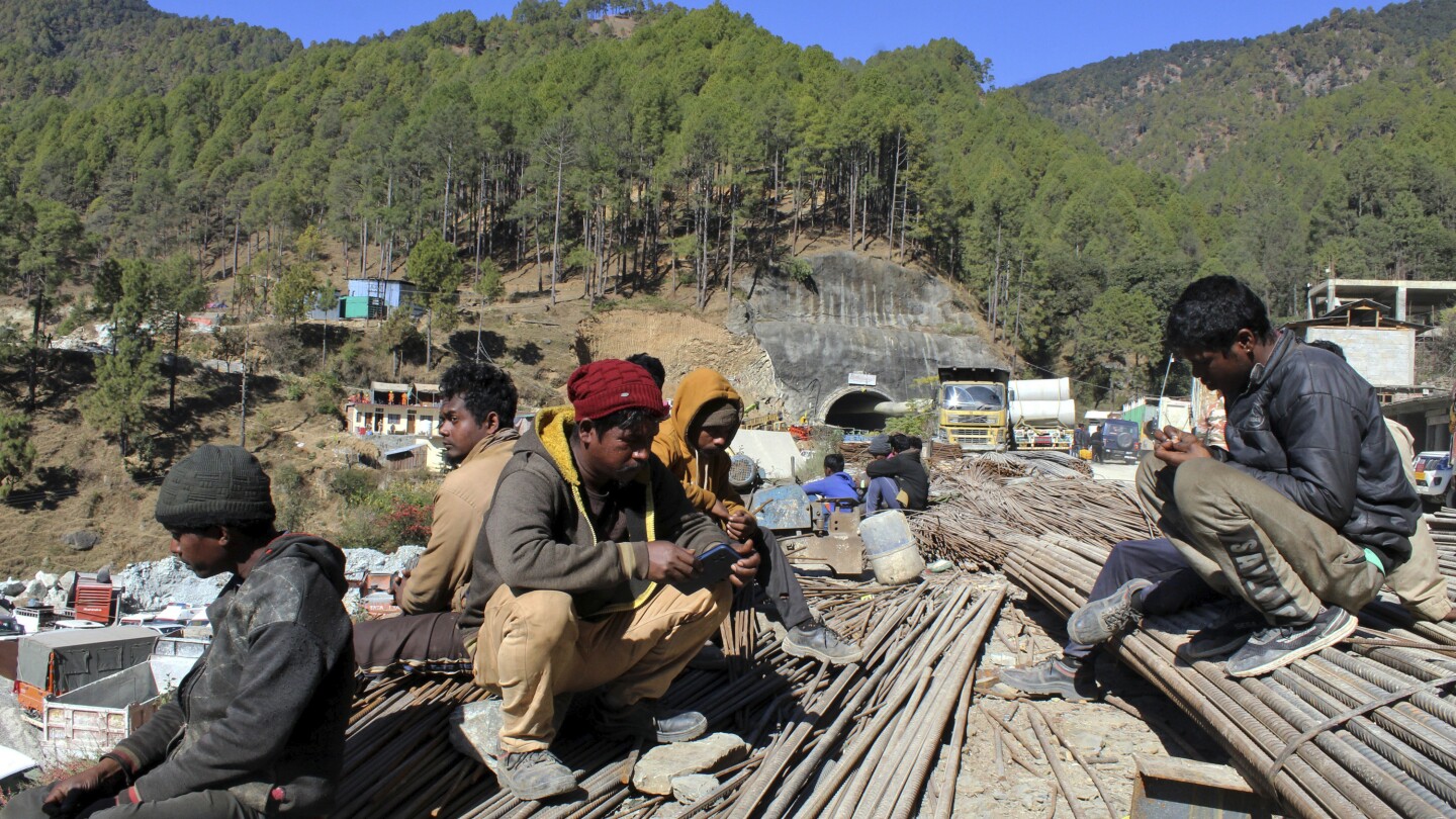 Rescue of 41 workers trapped in a tunnel in India is hindered again in final stretch of digging | AP News