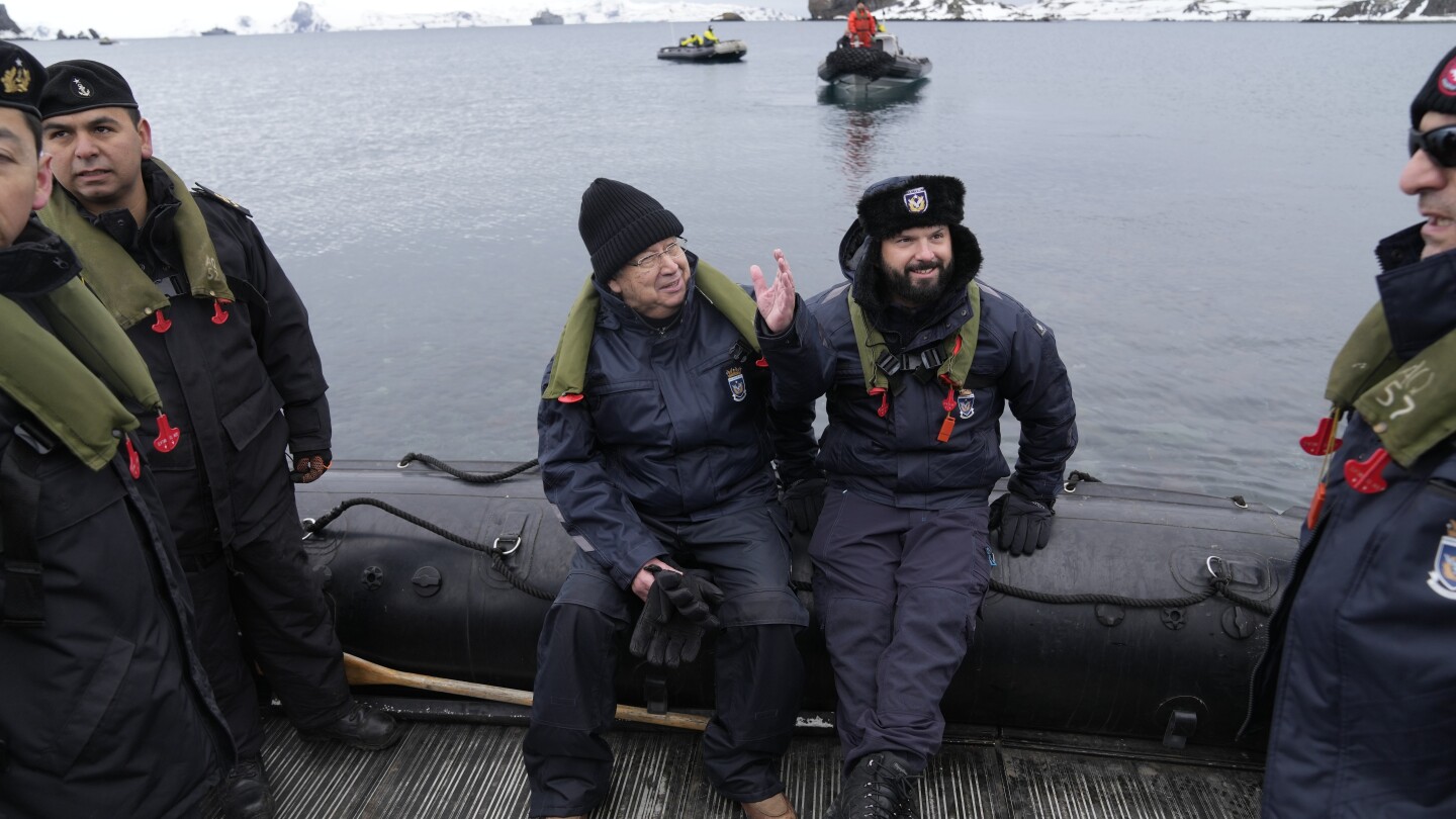 UN chief gives interview from melting Antarctica on eve of global climate summit | AP News