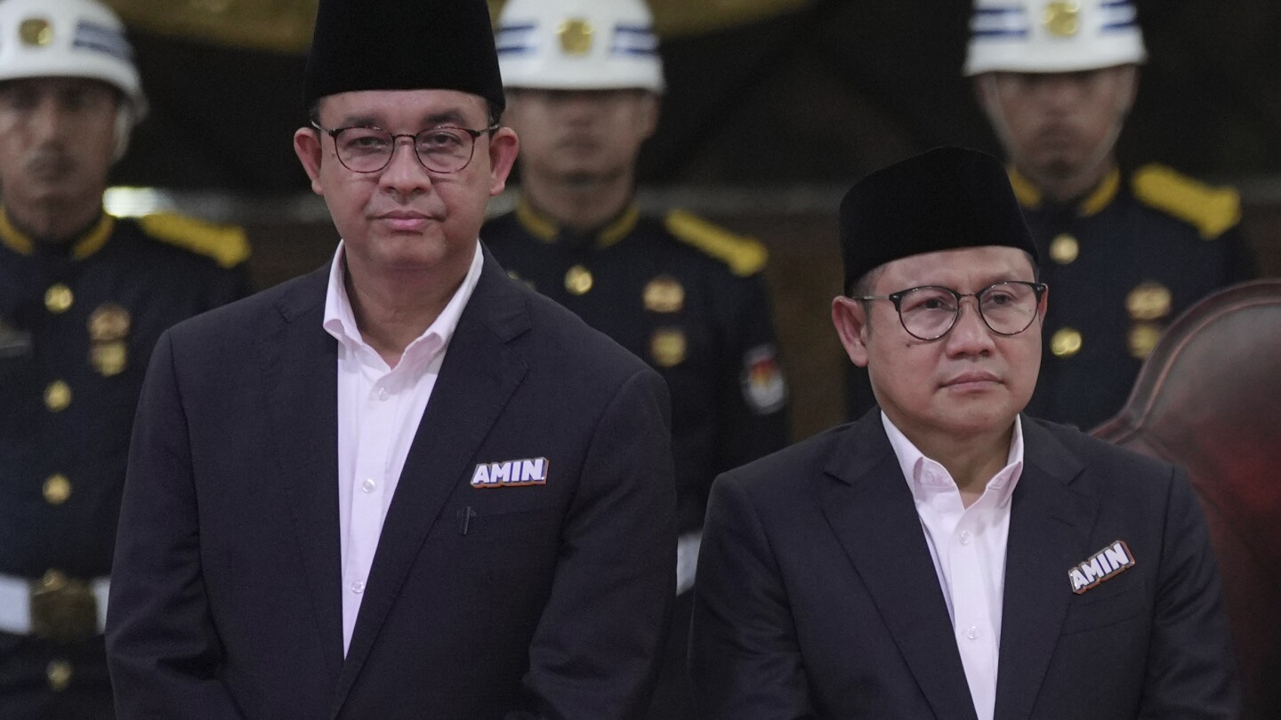 Indonesia opens the campaign for its presidential election in February | AP News