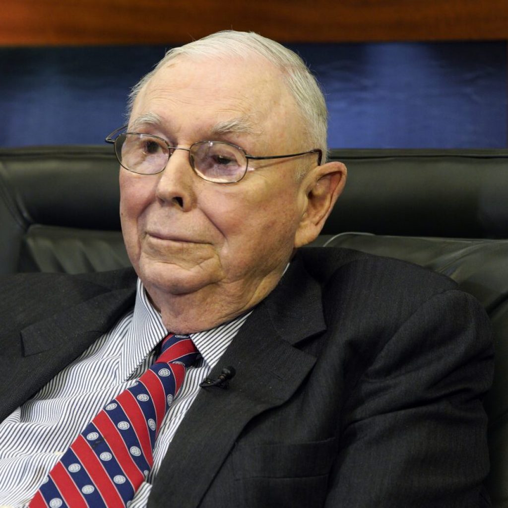 Charlie Munger, Warren Buffet’s partner, dies at age 99 | AP News