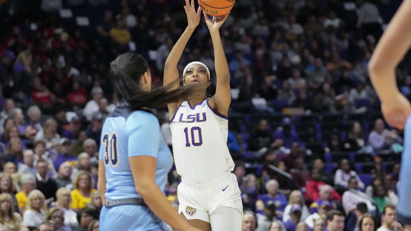 Angel Reese rejoins LSU Tigers ahead of Virginia Tech game | AP News